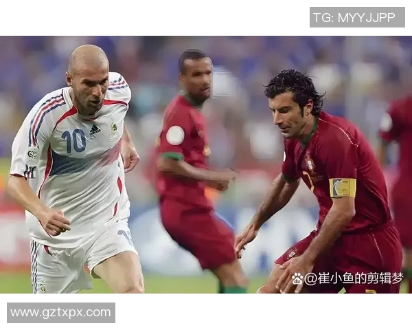 足球复古球星排名前十:那些经典时代的传奇人物与记忆 足球复古球星排名前十:那些经典时代的传奇人物与记忆